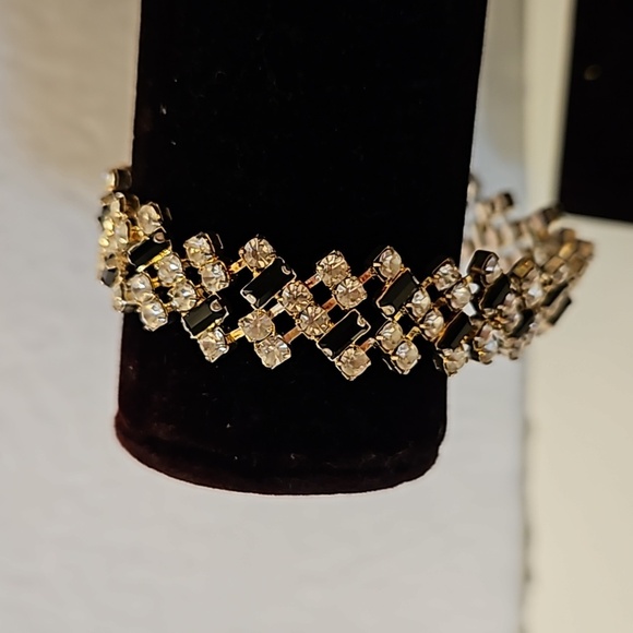 LUND Black & Clear Rhinestone on Silvertone 7" Long Bracelet - Picture 1 of 8